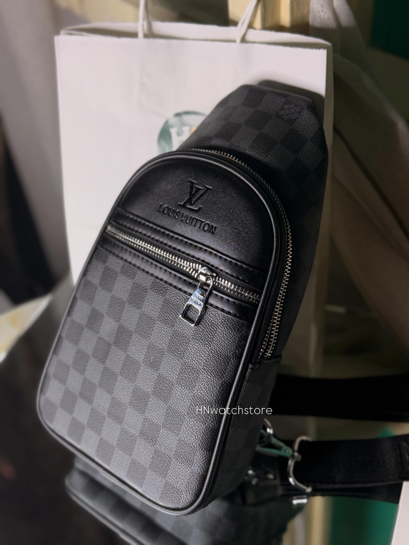 Men bag LV