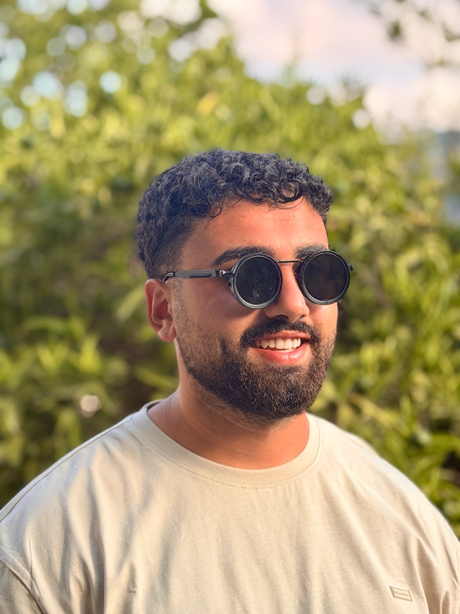 The trendy circle sunglasses